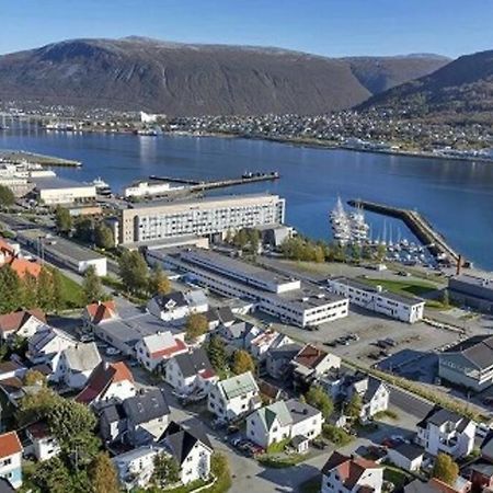 In The Heart Of The Aurora Borealis - Tromso City Dış mekan fotoğraf
